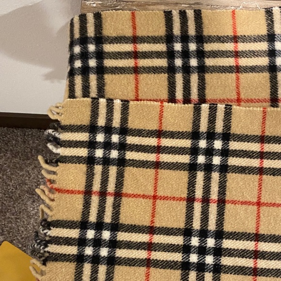 Burberrys Nova Check Wool Scarf - authentic vintage - Picture 7 of 9